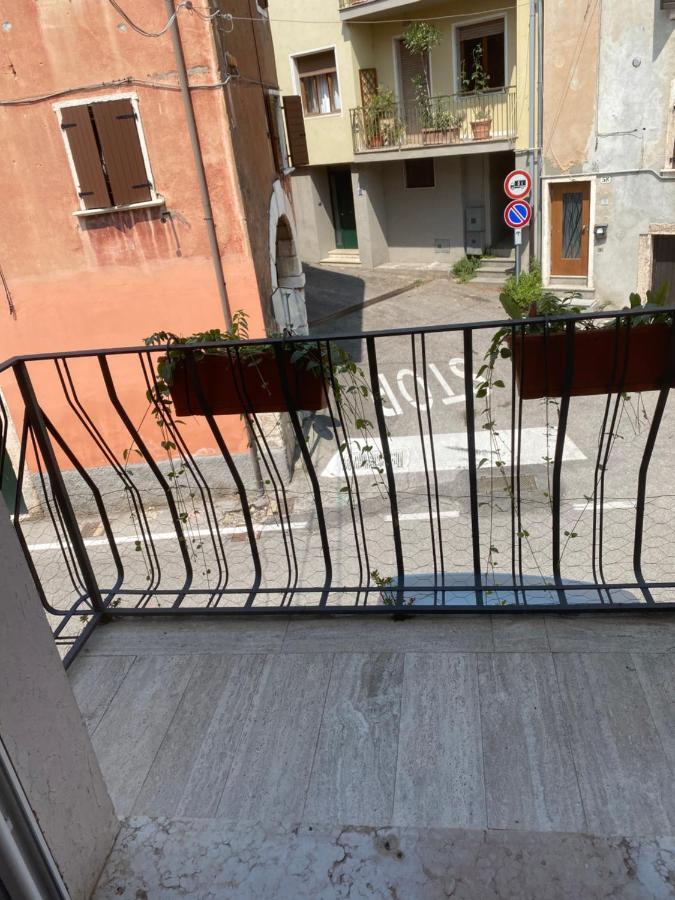 Sunny House Appartement SantʼAmbrogio di Valpolicella Buitenkant foto